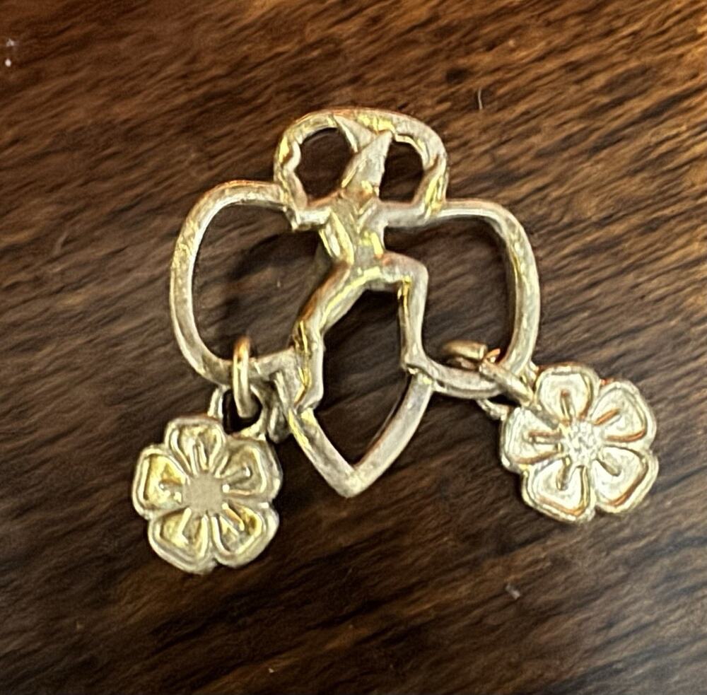 Vintage Girl Scout Brooch Pin from the 1940s